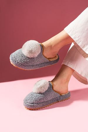 Poffina Gri Ponponlu Saraç Detaylı Sessiz Taban Ev Terliği