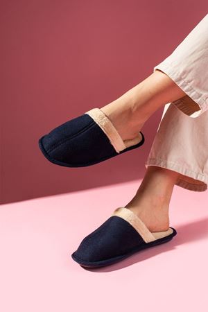 Nuvia Lacivert İçi Tüylü Önü Kapalı Ev Terliği