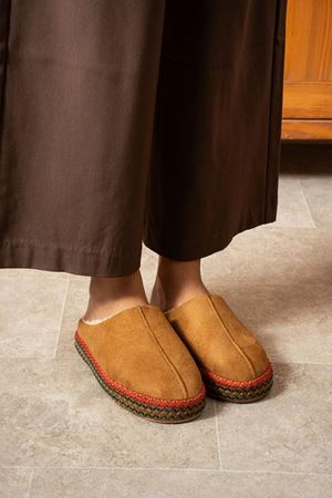 Raffy Taba Süet Dikiş Detaylı Yarı Kapalı Sessiz Kaymaz Şerit Kaplamalı Thermo Taban Ev Terliği