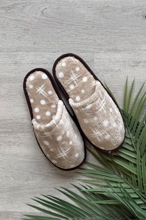 Alice Bej Beyaz Puantiyeli Işıltı Desenli Ev Terliği