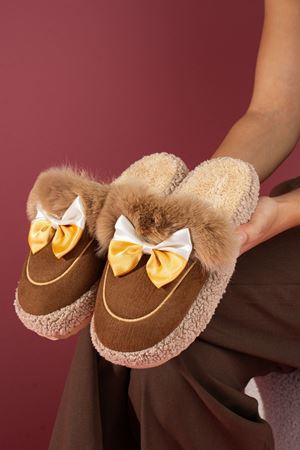 Lufina Taba Fiyonklu Kürk Yakalı Saraç Detaylı Sessiz Taban Ev Terliği