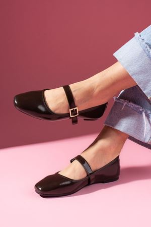 Valessa Kahverengi Rugan Gold Tokalı Kemer Bantlı Babet