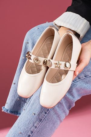 Marina Bej Cilt Deniz Kabuğu Yıldız Aksesuar Bantlı Babet