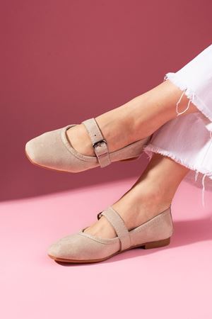 Lorena Bej Süet Gold Tokalı Kalın Bantlı Babet