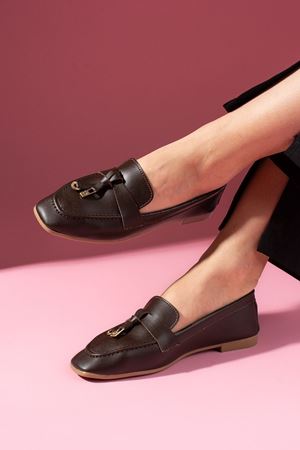 Viona Kahverengi Cilt Saraçlı Mini Fiyonk Aksesuarlı Loafer Babet