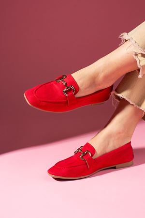 Arven Kırmızı Süet Saraçlı Gold Tokalı Loafer Babet