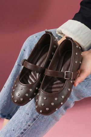 Argent Kahverengi Cilt Kristal Zımba Taşlı Kemerli Premium Babet