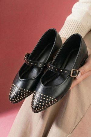 Rivoli Siyah Kırışık Rugan Metal Mini Troklu Kemer Bantlı Sivri Kalıp Premium Babet