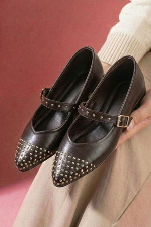 Rivoli Kahverengi Kırışık Rugan Metal Mini Troklu Kemer Bantlı Sivri Kalıp Premium Babet