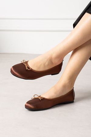 Lumia Kahverengi Saten Mini Fiyonklu Babet