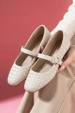 Saphia Bej Cilt Örgü Dokulu Gold Tokalı Kemer Bantlı Babet