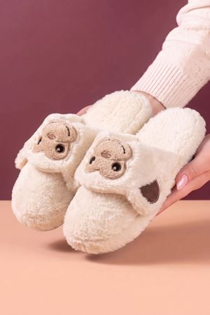 Borni Beyaz Maymun Atkı Detaylı Peluş Kadın Kışlık Ev Terliği 