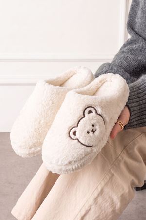 Kogi Beyaz Ayıcık Detaylı Peluş Kadın Kışlık Ev Terliği