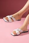 Jakson Beyaz Düğüm İp  Kemer Detaylı  Terlik  